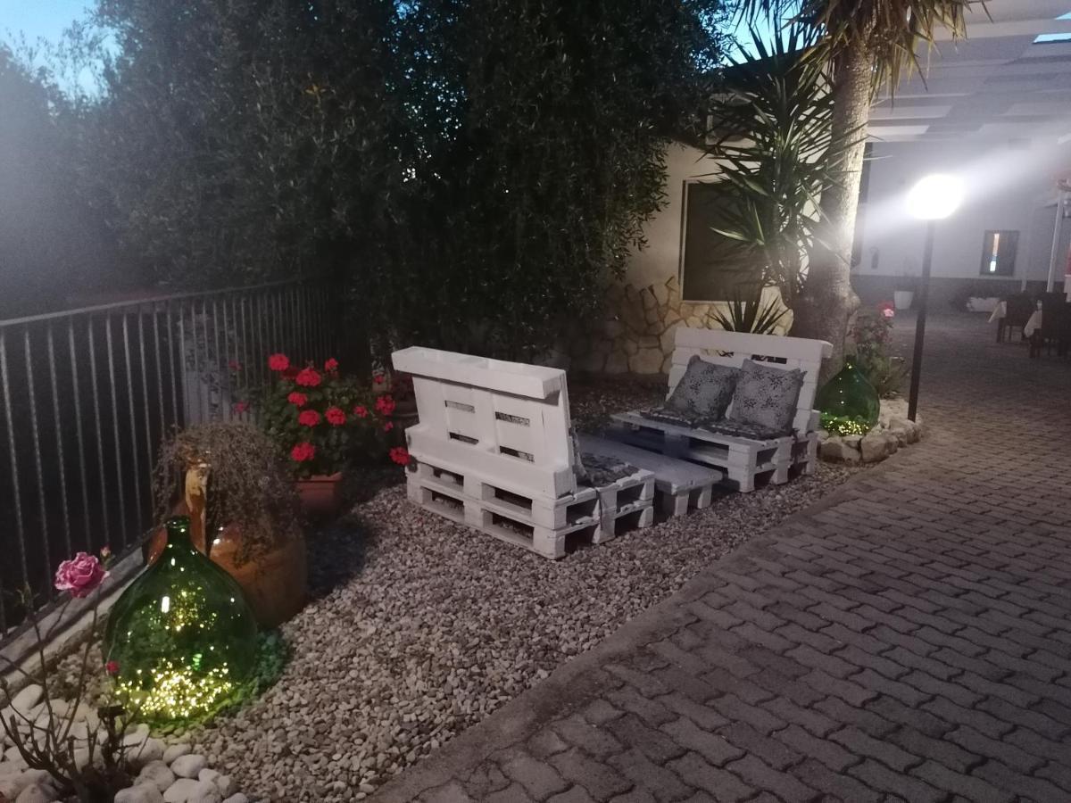 Agriturismo Valle Dei Gelsi Peschici Exteriör bild